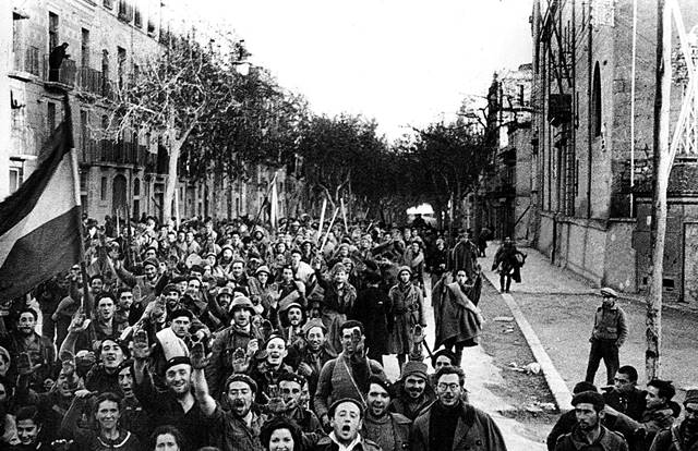 Entrada de l'exèrcit franquista per la Rambla Vella
