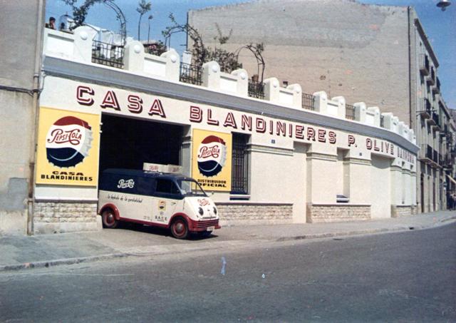 Façana de la fàbrica (any 1961)