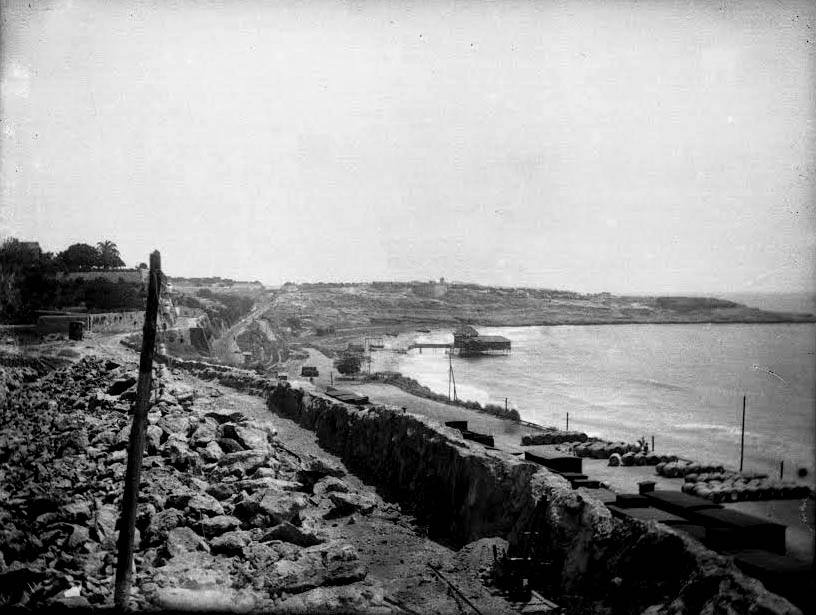 Panoràmica de la platja del Miracle als inicis del segle XX