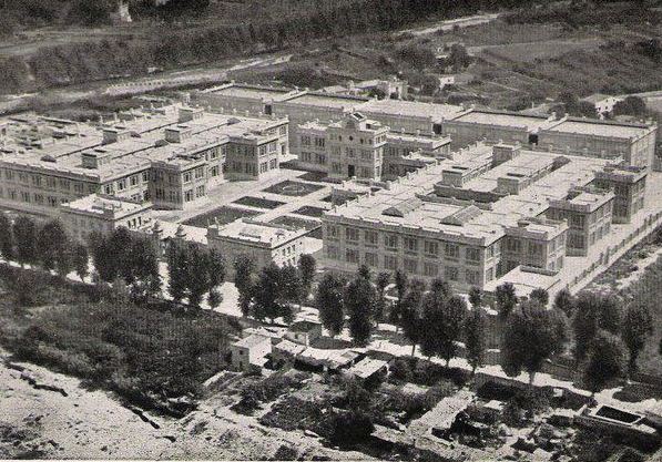 Imatge aèria de la fàbrica de tabacs (1931)